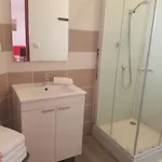 圣利玛窦公寓 *