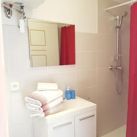 圣利玛窦公寓 *