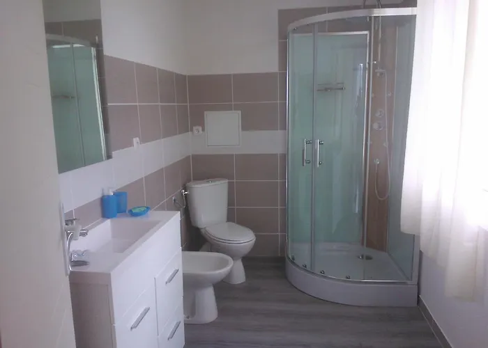 圣利玛窦公寓 *