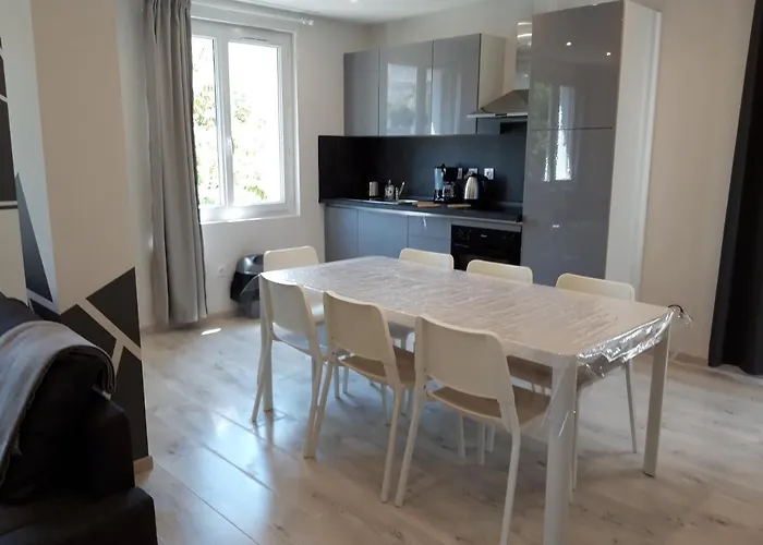 圣利玛窦公寓 *